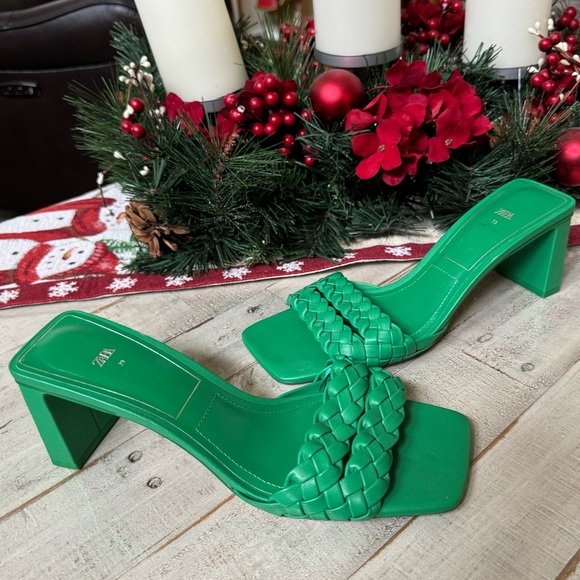 Zaraπ Heels π - Picture 4 of 8